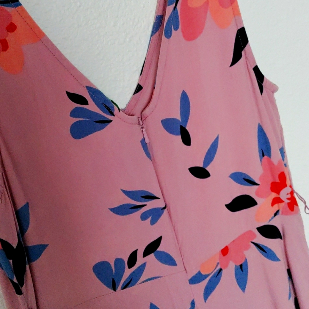 Dress - Picture 4 of 6